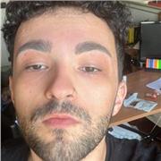 Cerchi un insegnante di lingua inglese giovane e preparato che ti aiuti ad imparare in modo divertente ed efficace? Contattami.